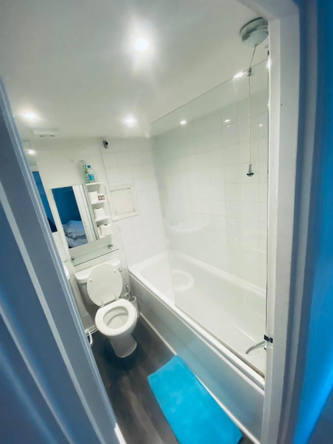 Kensington One Bed Apartment Suite Londres Extérieur photo